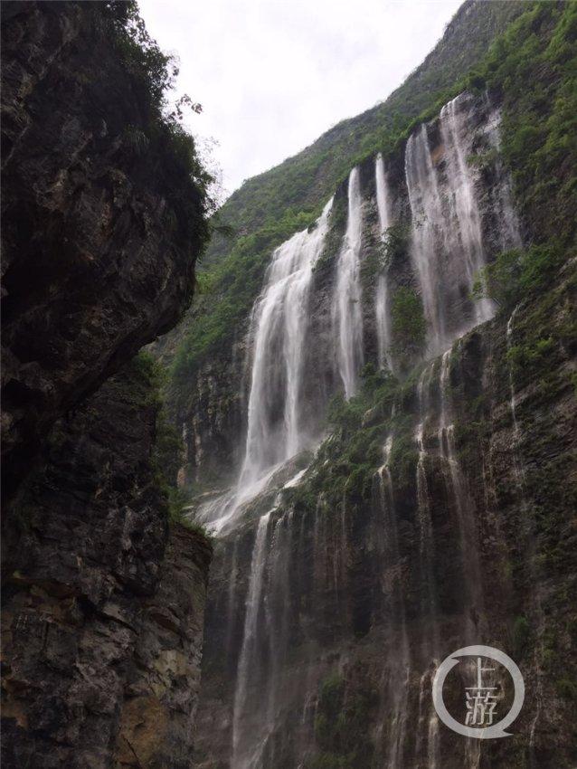 手雷扔进坦克炮管能把炮管炸毁吗游戏画面